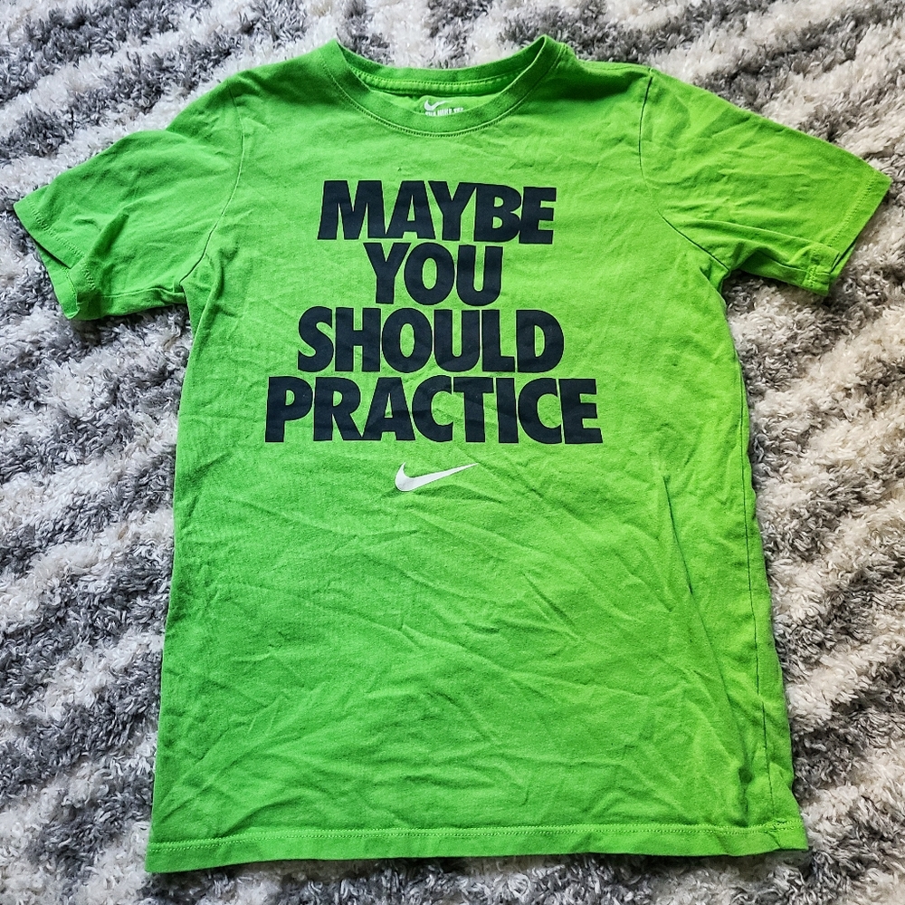 boys Nike tee sz youth Large